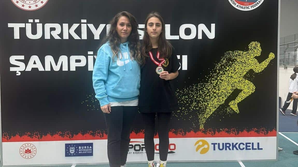 Zehra OZAN, Uzun Atlamada Türkiye 4.sü Oldu